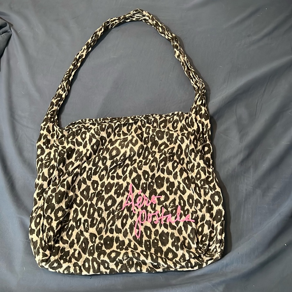 Large bag: Aeropostale, animal print, light pink lettering